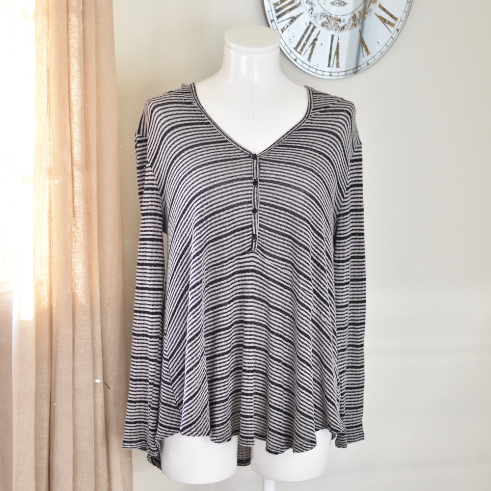 Lush Flowy Hooded Cozy Knit Hooded Button Neck Top